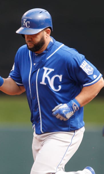Dozier blasts three home runs, but Royals beat Twins 11-5